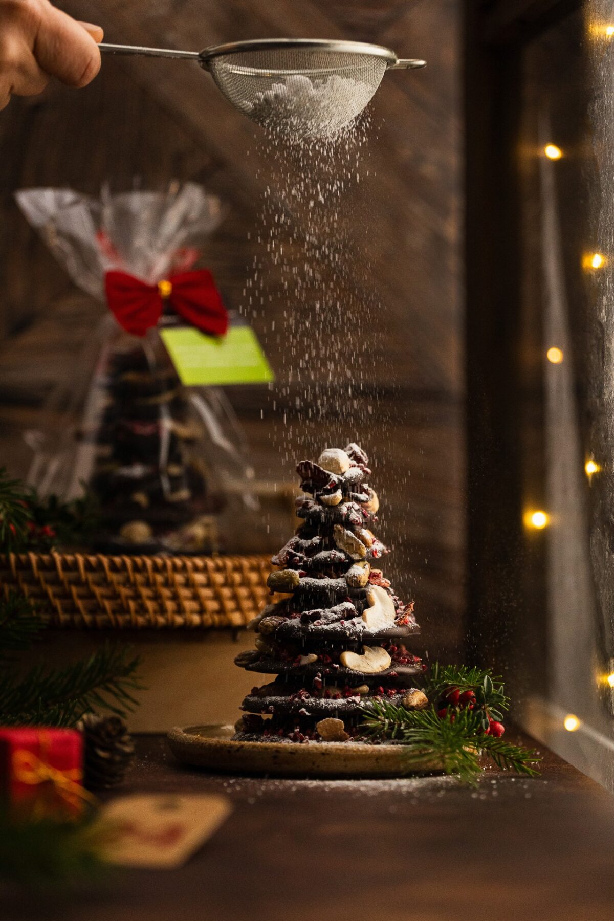 Fotografia kulinarna Święta: czekoladowa choinka, świąteczna stylizacja deser&oacute;w