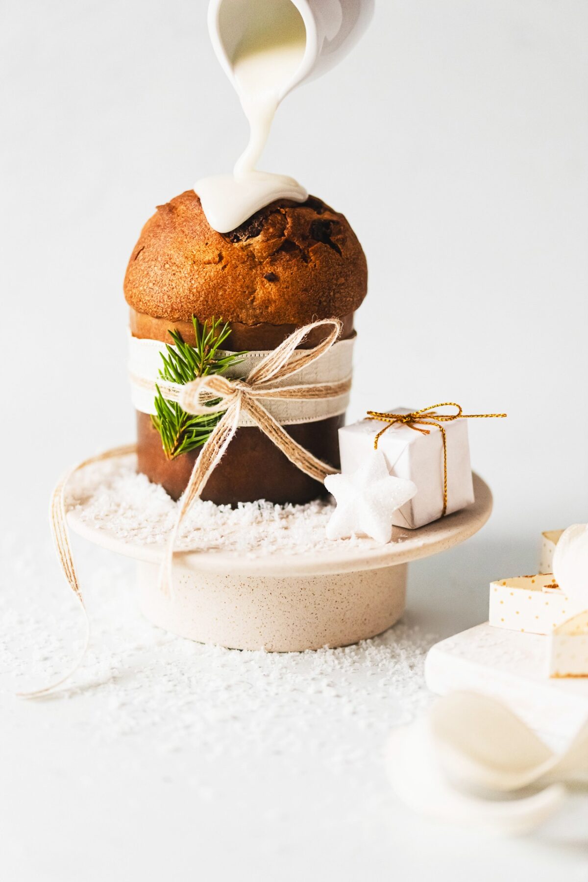 Fotografia kulinarna Święta: włoski panettone jako świąteczny deser, profesjonalna sesja