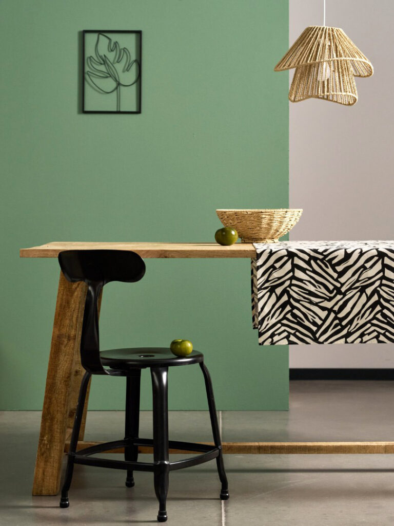 Sesja aranżacyjna Hues of Nature: artystycznie stylizowana jadalnia, fotografia wnętrza