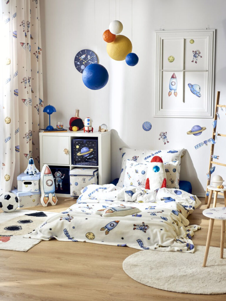 Sesja aranżacyjna Kosmos Space Dreams: pełna aranżacja pokoju dziecka, tematyczna aranżacja