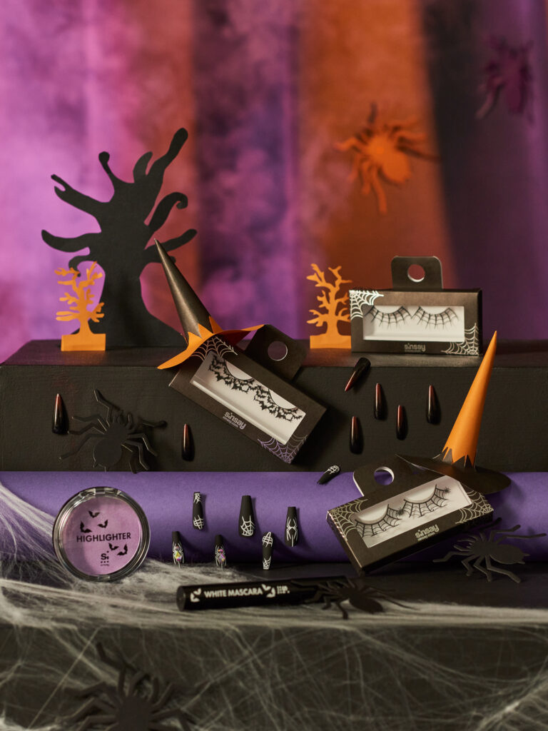 Sesja reklamowa Halloween: beauty akcesoria w tematyce halloween, kampania produktowa