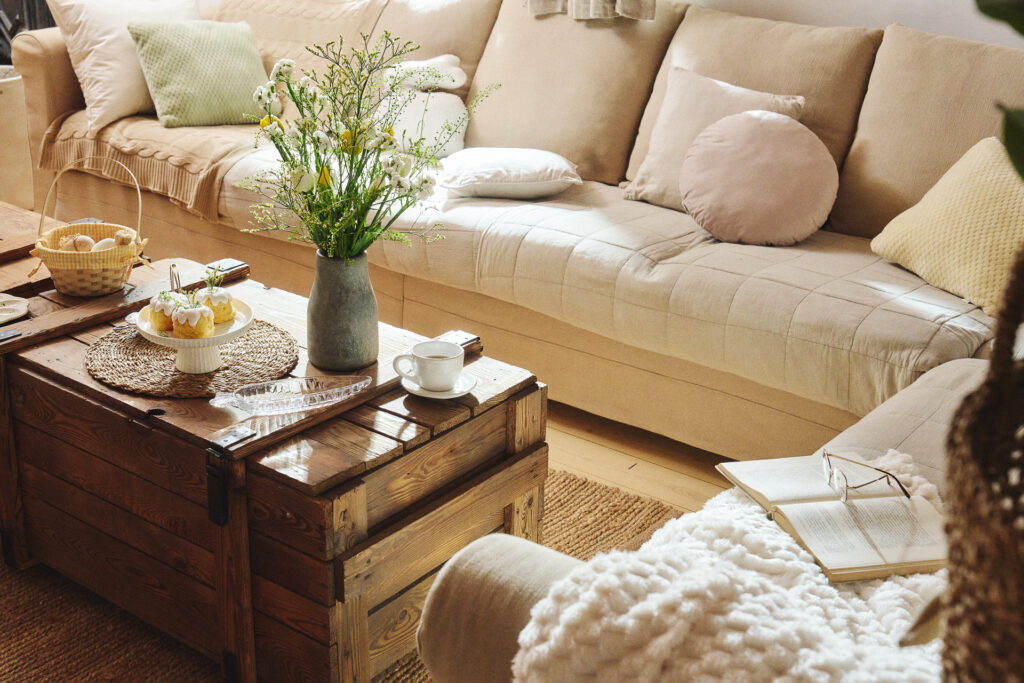 Sesja reklamowa Wielkanoc: salonu z wielkanocnymi akcesoriami, profesjonalna fotografia kampanii